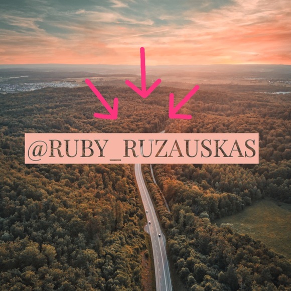 Welcome To My Closet! - Picture 2 of 3